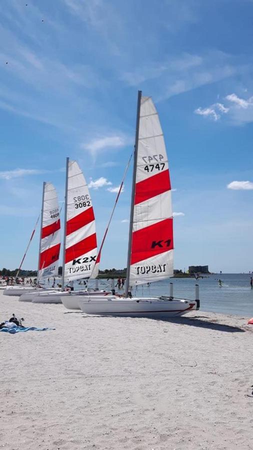 Stijlvol Appartement Op Strand Makkum Ngoại thất bức ảnh