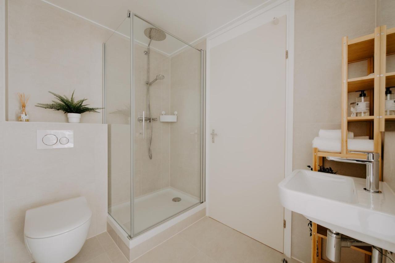 Stijlvol Appartement Op Strand Makkum Ngoại thất bức ảnh